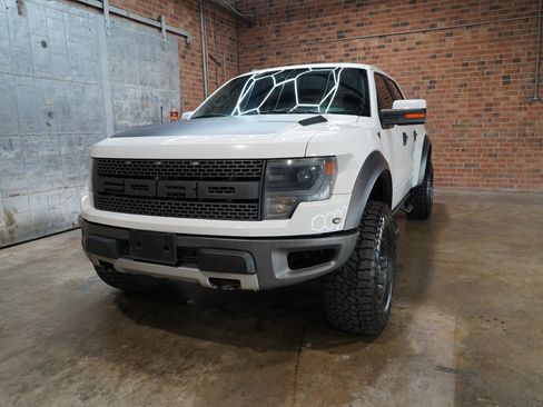 Used 2014 Ford F150 Raptor w/ Equipment Group 801A Luxury AWD/4WD image 6