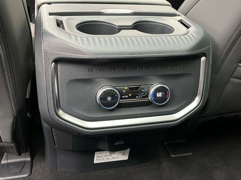 New 2025 Ford Expedition Max Active AWD/4WD image 13