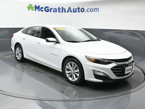 Used 2024 Chevrolet Malibu LT image 2
