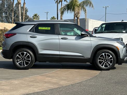 Certified 2024 Chevrolet TrailBlazer LT w/ Driver Confidence Package image 3