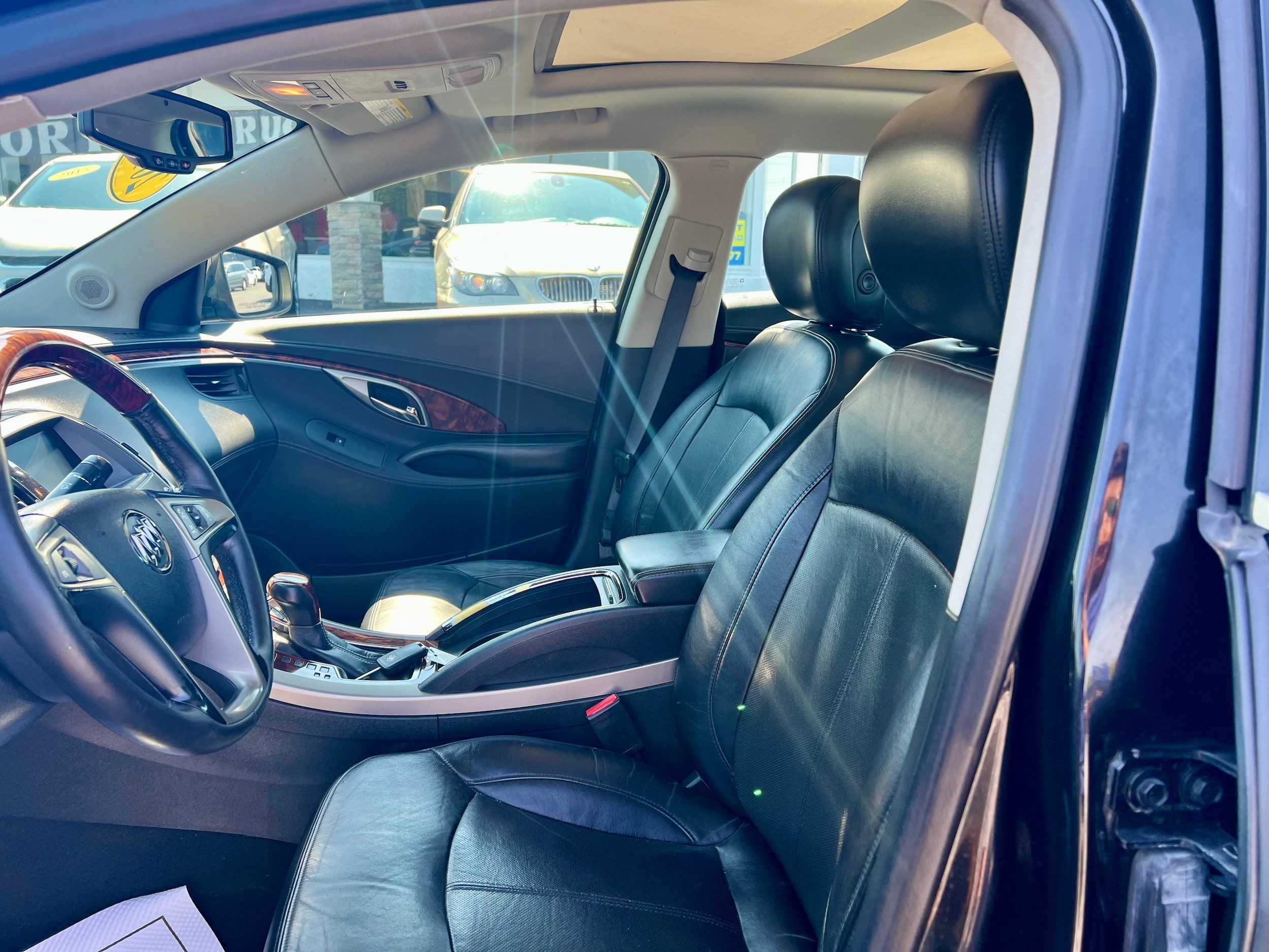 Used 2012 Buick LaCrosse Premium FWD image 11
