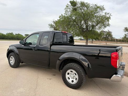 Used 2006 Nissan Frontier XE w/ (G01) XE Preferred Pkg RWD image 19