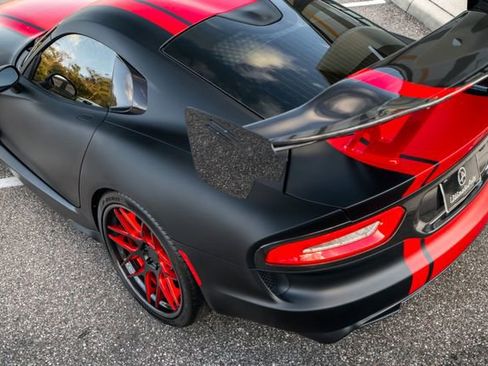 Used 2017 Dodge Viper GTC w/ ACR Package image 16