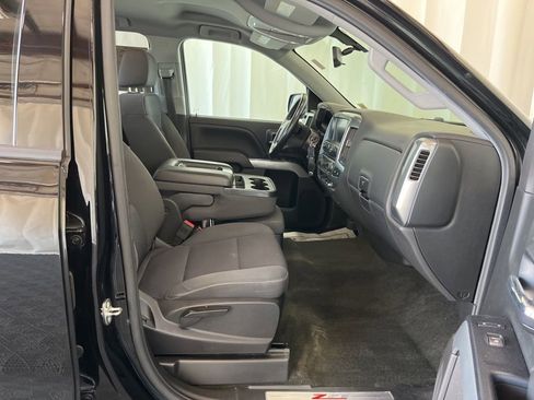 Used 2018 Chevrolet Silverado 1500 LT w/ All Star Edition AWD/4WD image 18