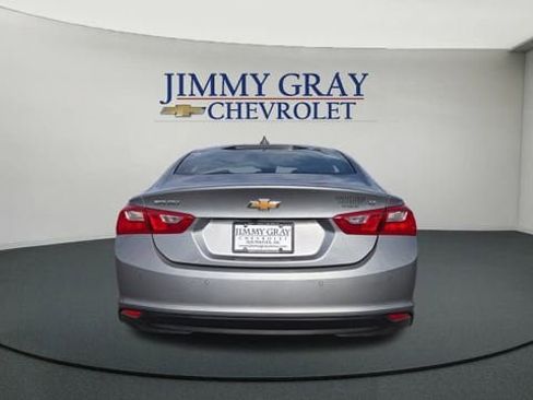Used 2024 Chevrolet Malibu LT image 4