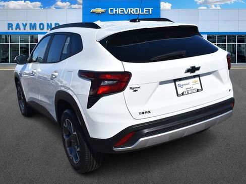New 2026 Chevrolet Trax LT w/ Driver Confidence Package image 6