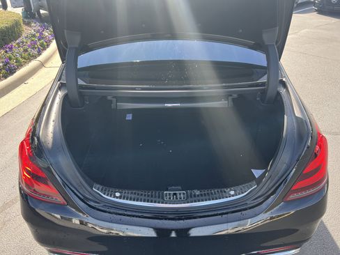 Certified 2019 Mercedes-Benz S 560 4MATIC Sedan image 34
