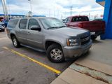 Used 2008 Chevrolet Suburban LT image 3