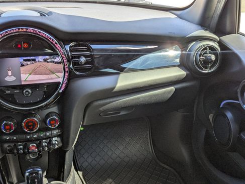 Used 2022 MINI Cooper S w/ Premium Package image 14