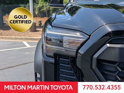 Certified 2024 Toyota Tacoma TRD Off-Road AWD/4WD image 12