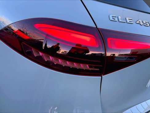 Used 2025 Mercedes-Benz GLE 450 4MATIC image 28