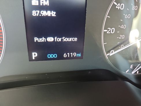 Certified 2025 Toyota Corolla LE image 32