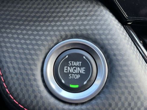 Used 2025 Chevrolet Equinox RS w/ Convenience Package III image 16