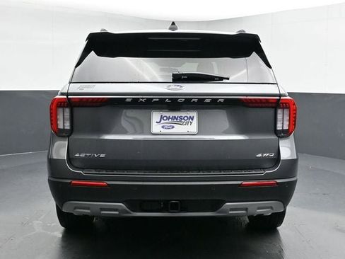 New 2026 Ford Explorer Active w/ Active Comfort Package image 10