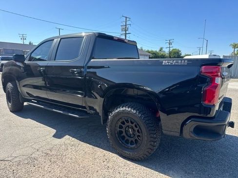 Used 2025 Chevrolet Silverado 1500 LT Trail Boss w/ LPO, Dark Essentials Package AWD/4WD image 8