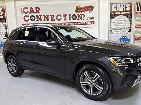 Used 2020 Mercedes-Benz GLC 300 4MATIC image 3