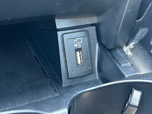 Used 2019 Mercedes-Benz C 300 4MATIC Sedan image 25