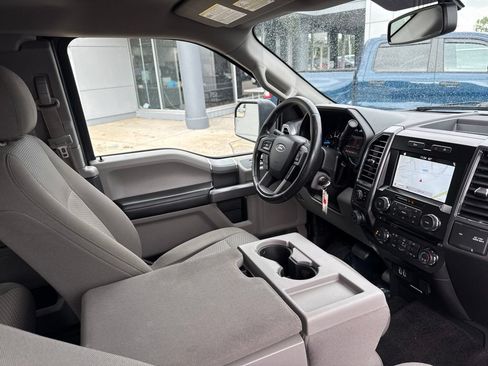 Used 2017 Ford F150 XLT w/ Equipment Group 302A Luxury AWD/4WD image 44
