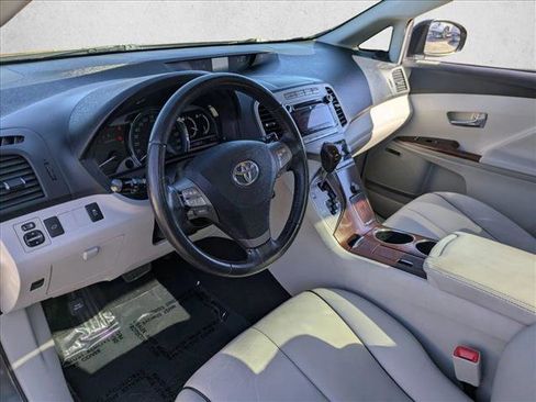 Used 2011 Toyota Venza image 9