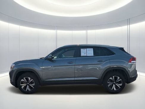 Used 2024 Volkswagen Atlas Cross Sport SE FWD image 5