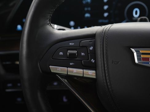 Used 2024 Cadillac Escalade ESV Sport Platinum w/ LPO, ONYX Package image 34