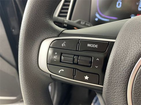 Certified 2025 Kia Sportage LX image 13