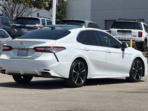 Used 2018 Toyota Camry XSE w/ Driver Assist Package FWD image 4