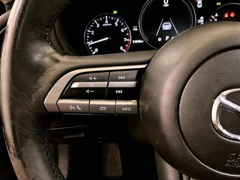 Used 2022 MAZDA MAZDA3 s FWD image 17