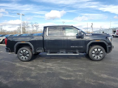 New 2025 GMC Sierra 2500 Denali w/ Denali Reserve Package image 3