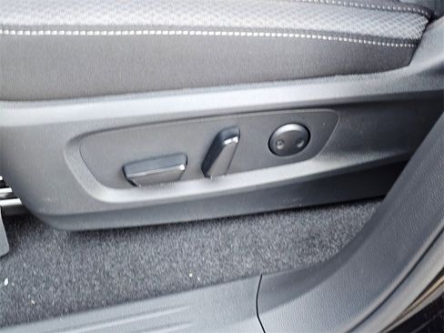 New 2025 Nissan Pathfinder SV image 33