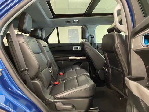 Used 2022 Ford Explorer Limited w/ Equipment Group 301A image 20