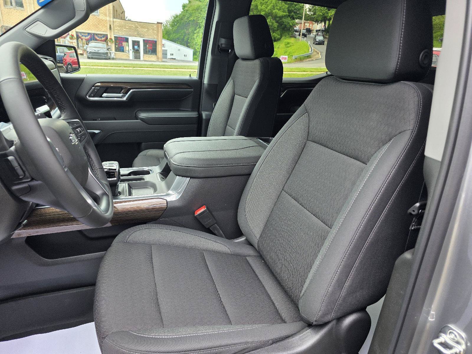 New 2026 Chevrolet Silverado 1500 RST AWD/4WD image 11