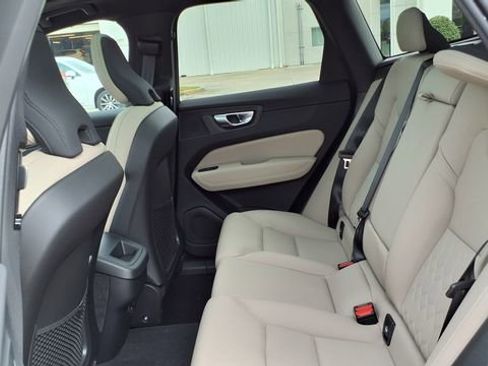 New 2026 Volvo XC60 B5 Core image 15