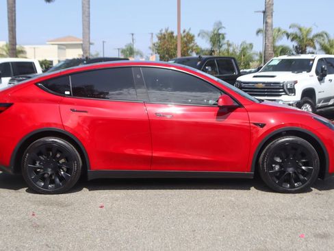 Used 2023 Tesla Model Y Long Range AWD/4WD image 11