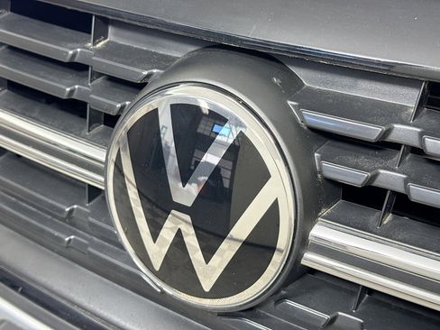 Certified 2023 Volkswagen Jetta Sport image 28