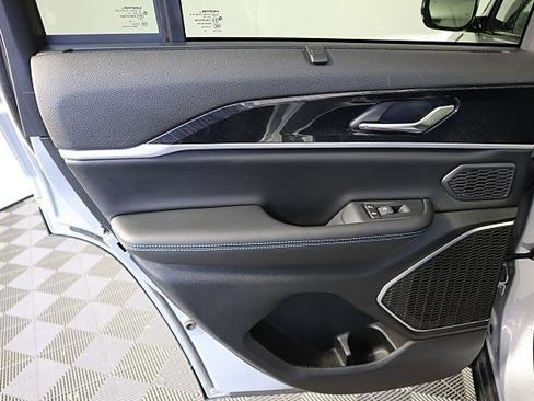 Used 2024 Jeep Grand Cherokee Trailhawk w/ Luxury Tech Group III image 25