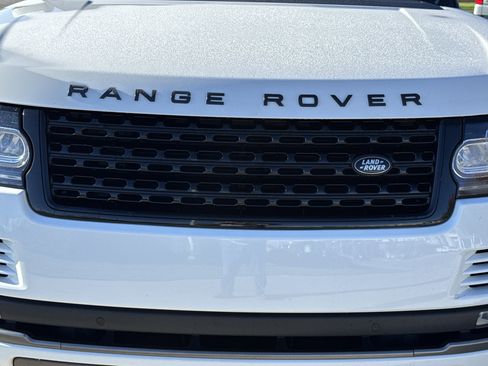 Used 2017 Land Rover Range Rover Supercharged image 9