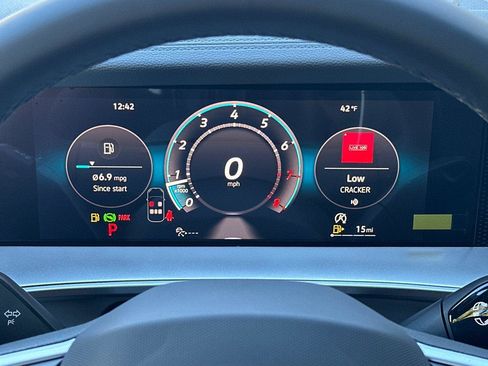 New 2026 Volkswagen Tiguan SE R-Line image 23