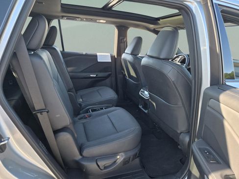 Used 2025 Lexus TX 350 AWD w/ Technology Package image 22