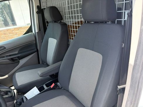 Used 2023 Ford Transit Connect XL FWD image 3