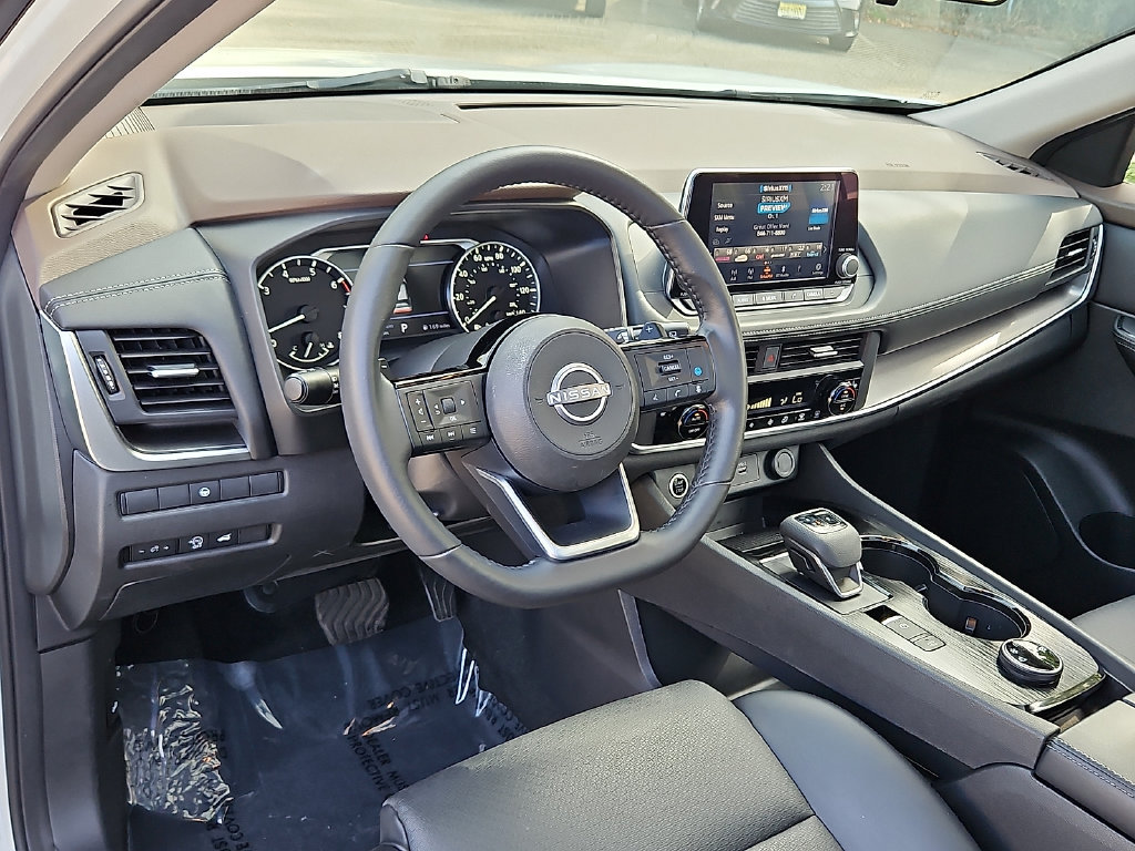Certified 2023 Nissan Rogue SV w/ SV Premium B Package AWD/4WD image 29