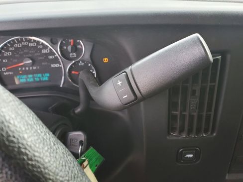 Used 2018 GMC Savana 2500 Extended w/ Driver Convenience Package image 22