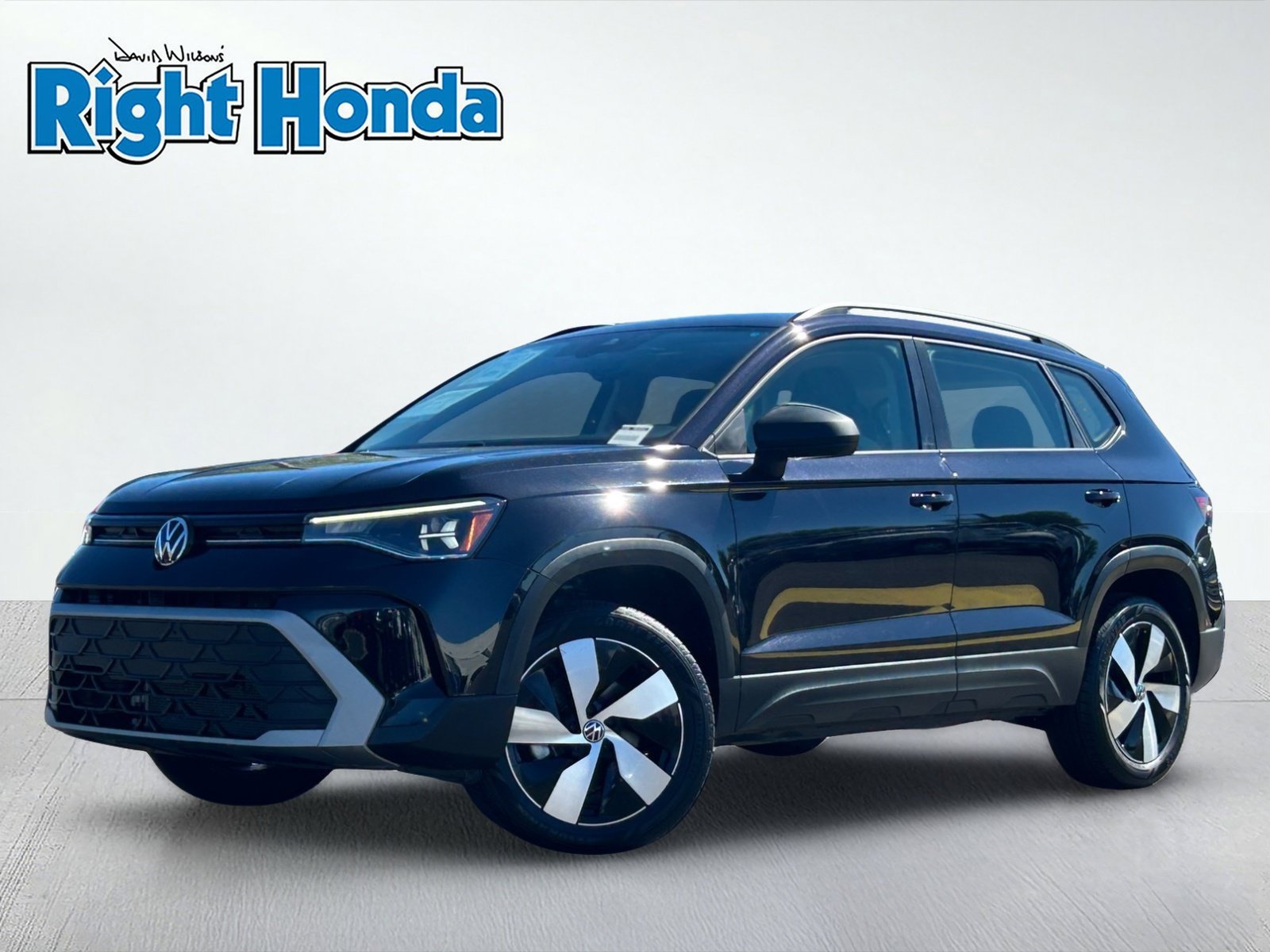 Used 2025 Volkswagen Taos S AWD/4WD image 2