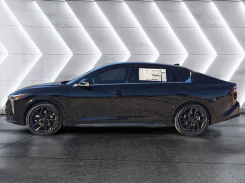 New 2025 Kia K4 GT-Line Turbo image 2