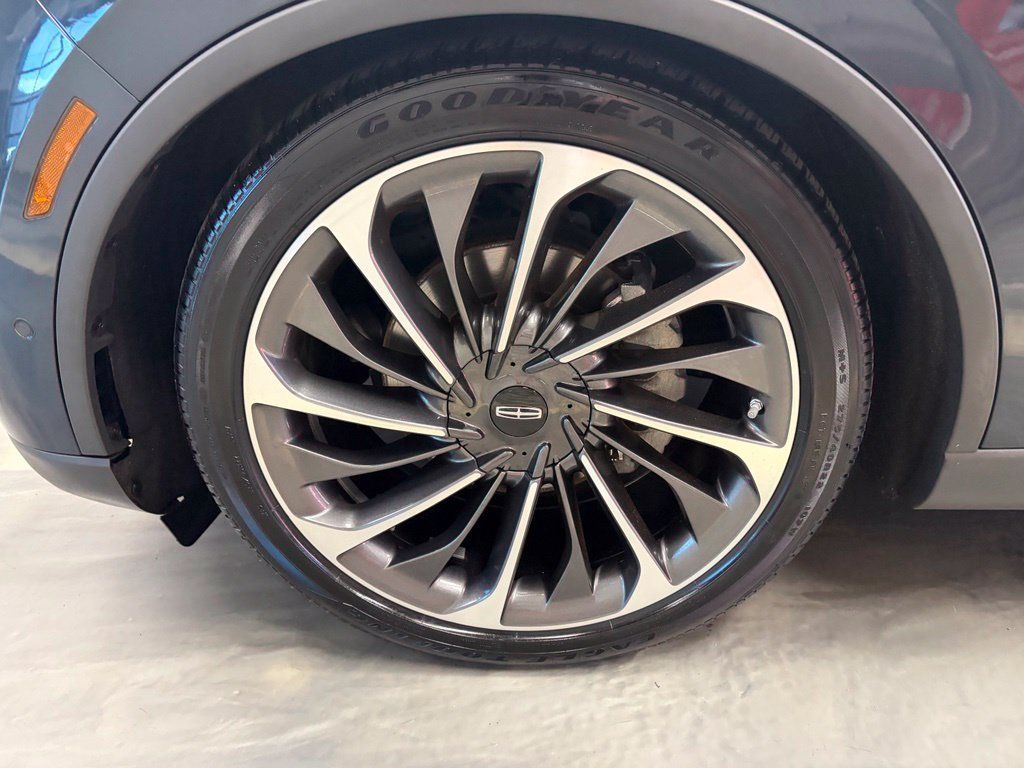 Used 2021 Lincoln Aviator Reserve w/ Equipment Group 202A AWD/4WD image 31