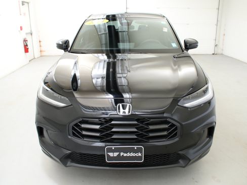 Used 2024 Honda HR-V Sport image 3