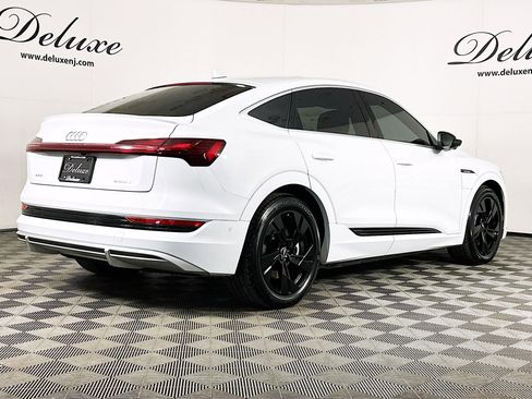 Used 2022 Audi e-tron Premium Plus w/ Premium Plus Package AWD/4WD image 6