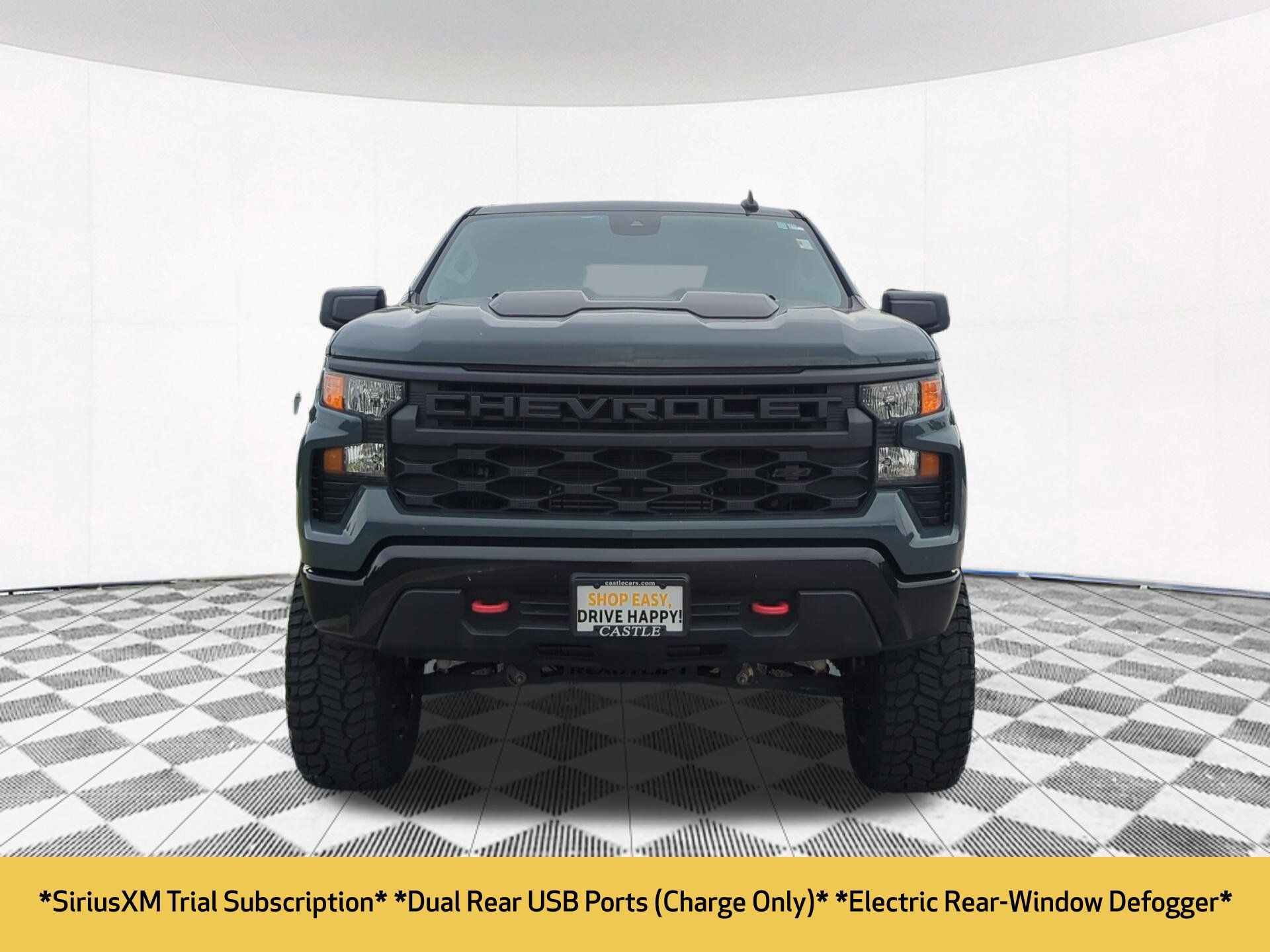 Used 2025 Chevrolet Silverado 1500 Custom Trail Boss w/ LPO, Dark Essentials Package AWD/4WD image 9