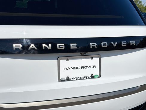Used 2025 Land Rover Range Rover Long Wheelbase Autobiography AWD/4WD image 11
