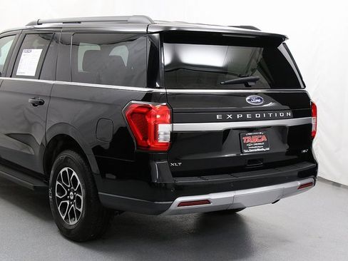 Used 2024 Ford Expedition Max XLT image 7